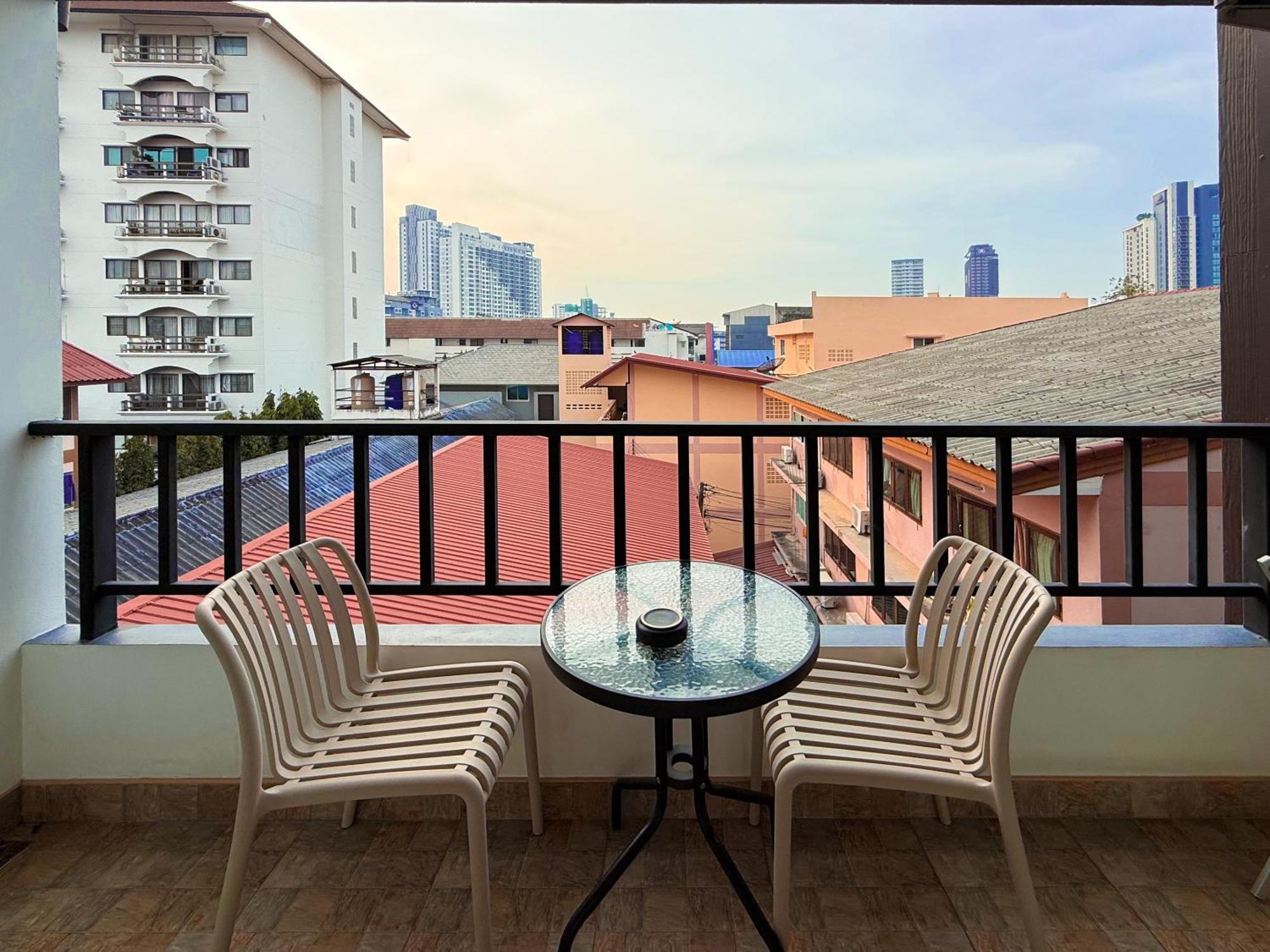 Nalanta Hotel Pattaya Εξωτερικό φωτογραφία